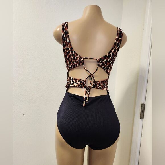 BRAND NEW MOONSTRUCK ONE PIECE WOMEN'S SWIMSUITS - Picture 11 of 15